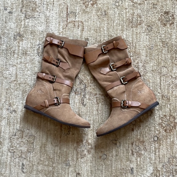 NEW Gorgeous OTBT Calamity Boots in gold. NWOT - Picture 8 of 9